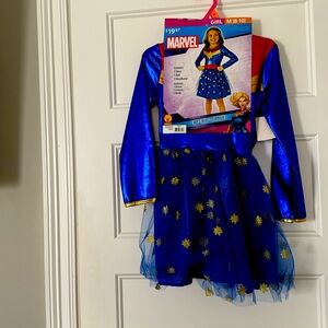 NWT Captain Marvel Girls Size 8-10 Costume